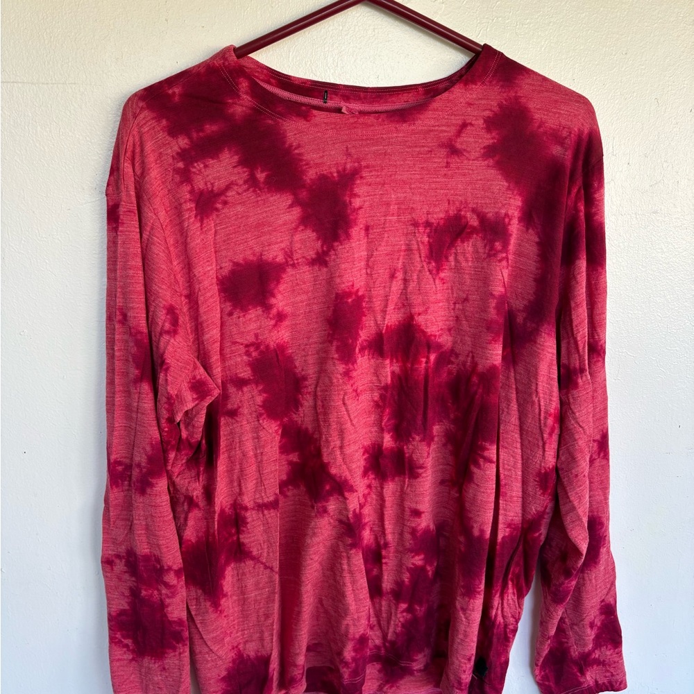 Lululemon Women's Tie-Dye Long Sleeve Top - Red